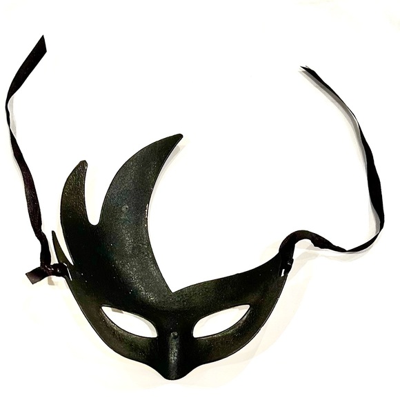 Unisex Glitter Gold/Black Halloween Mask - Picture 3 of 5